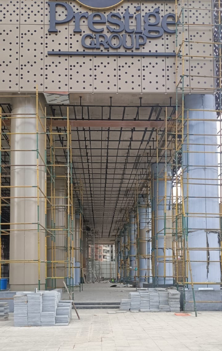 Aluminum column for works